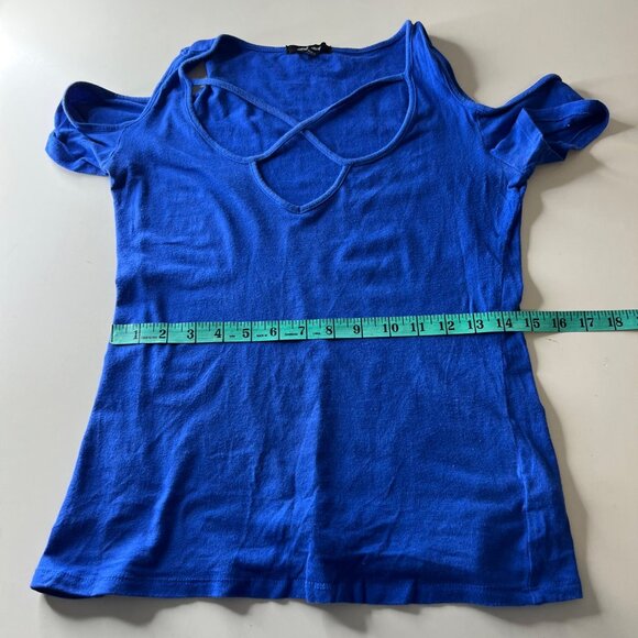 Ambience Women's Blue Cold Shoulder Top Size M - Picture 6 of 7